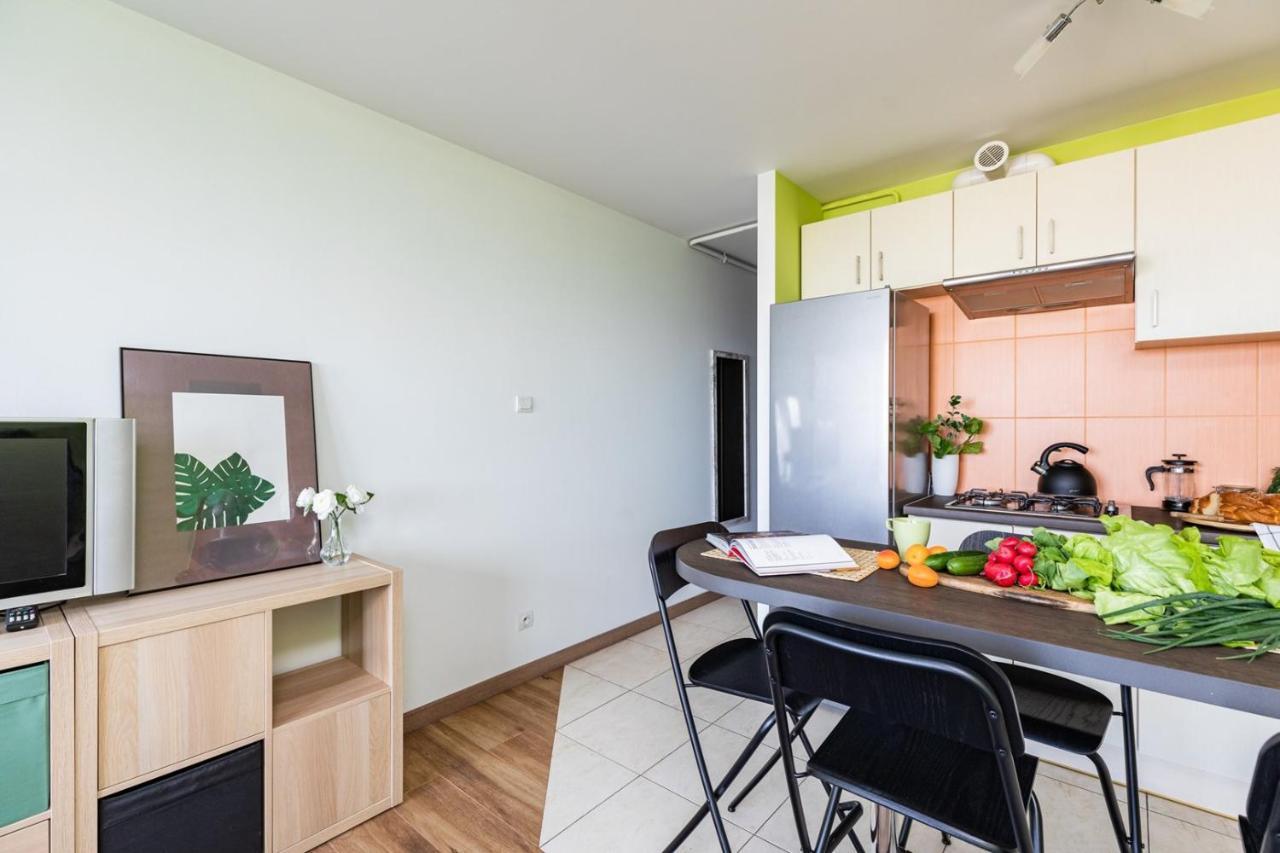 Superapart Saska 48A, Sleek 6Th-Floor Studio With Balcony & Elevator Access Varşova Dış mekan fotoğraf